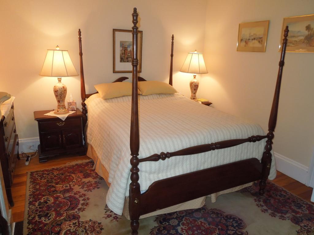 Victorian Bed & Breakfast Of Staten Island Bed & Breakfast Bayonne Room photo